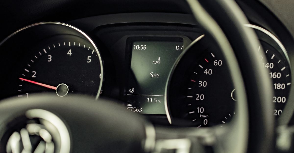 Czy Twoje auto daje znaki? Najczęstsze symptomy problemów z sondą lambda