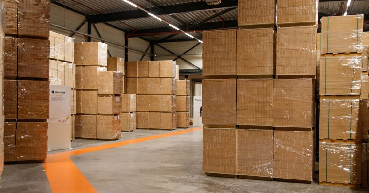 Co zrobić z nadwyżkami materiałów produkcyjnych? 7 sprytnych sposobów, by zamienić zapasy w zysk